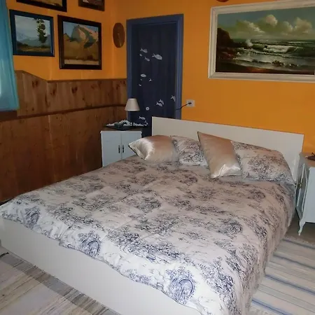 Casa *